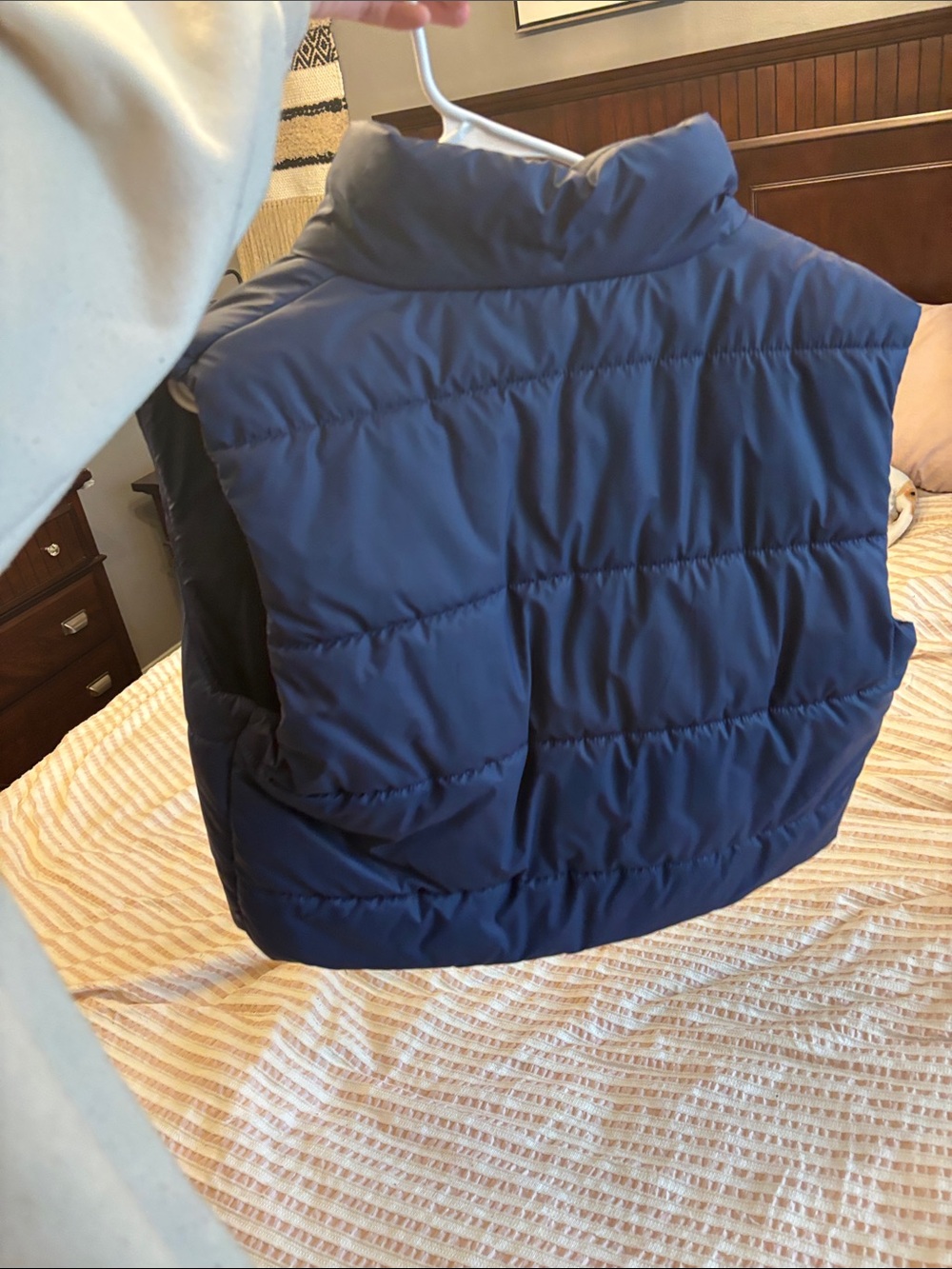 Sleeveless Quilted Puffer Vest - Dark Blue - Picture 6 of 6